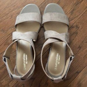 Naturalizer suede heels